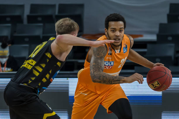 而且能在瞬 而且能在瞬