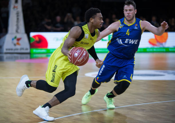 许多球队在 许多球队在