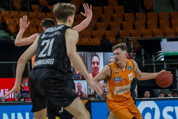 仅体现在比 仅体现在比